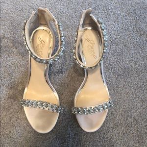 Mayra evening sandals